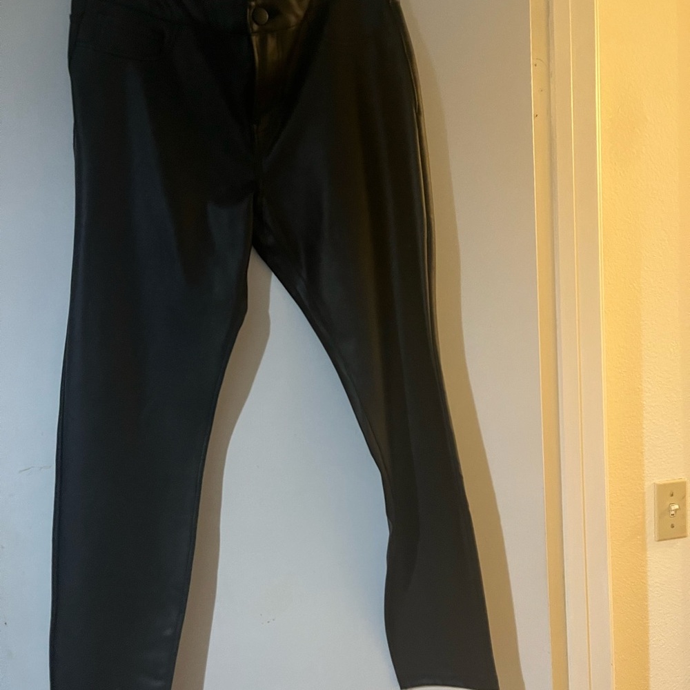 Refuge Black Pants